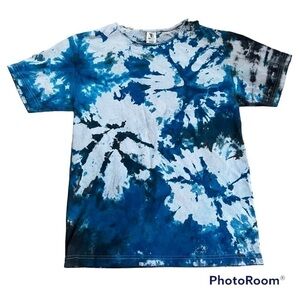 Blue tie dye short sleeved T shirt with raw ripped neck hem, heavyweight cotton.